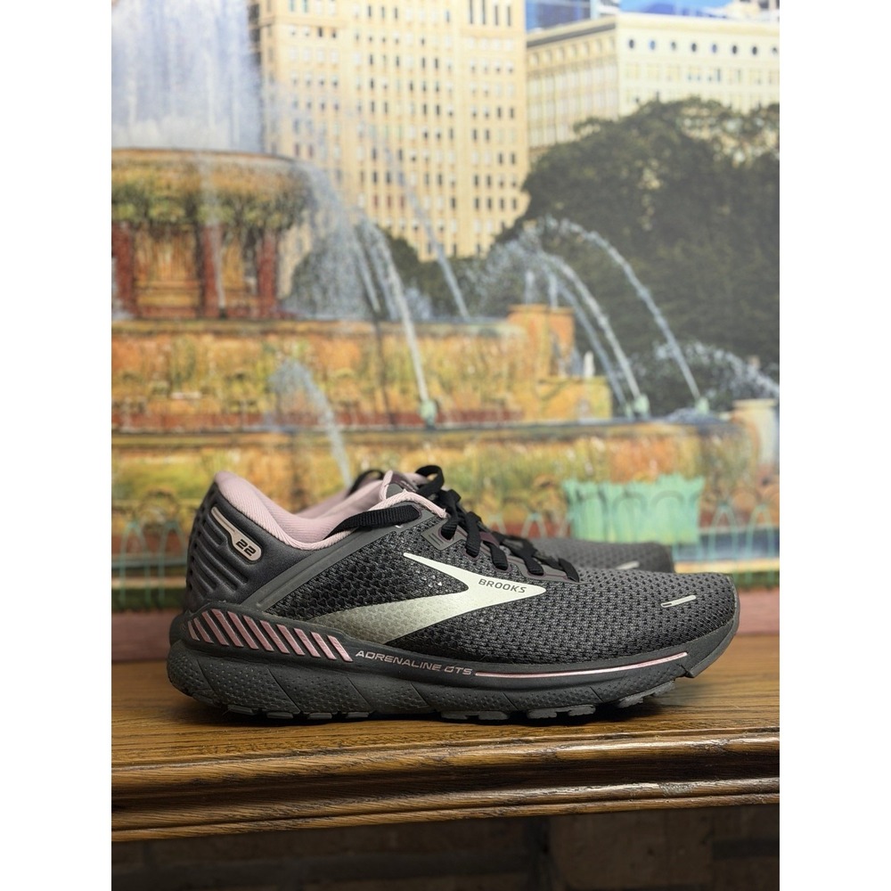 Brooks Adrenaline GTS 22 Women Size 8.5 B 1203531B015 Black Running Shoe Sneaker